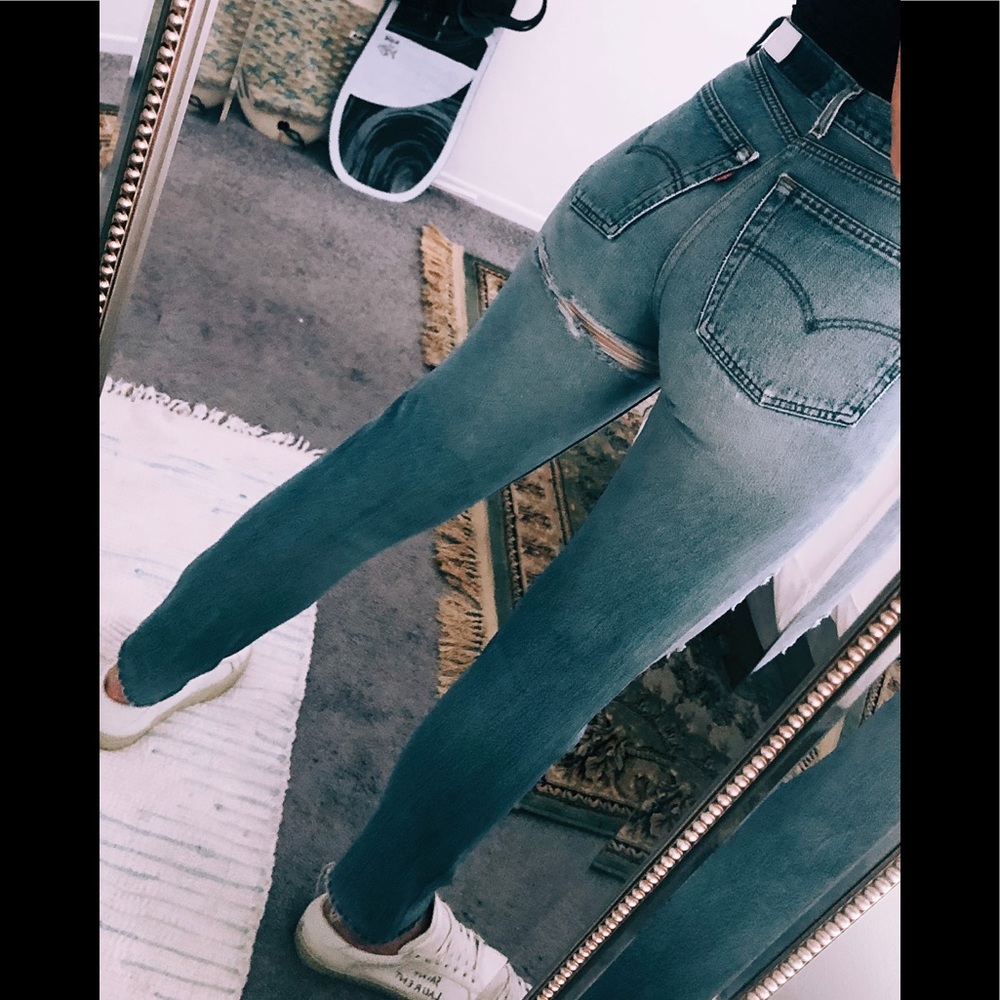 RE/DONE “Ass-Rip” Denim Jeans